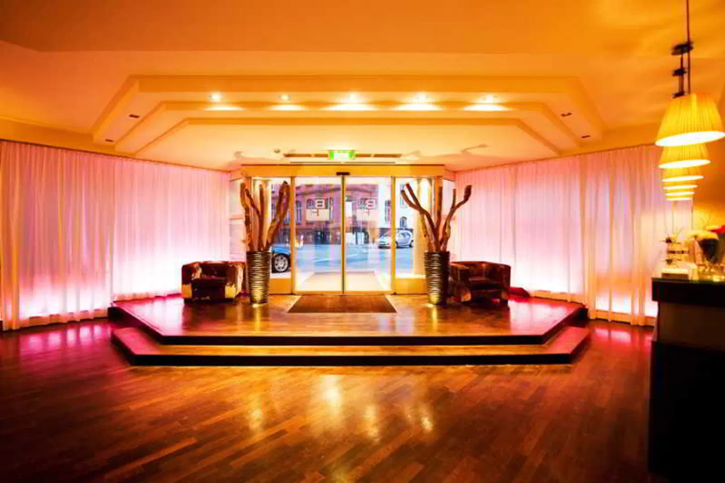 Bristol Hotel LOUNGE_LOBBY