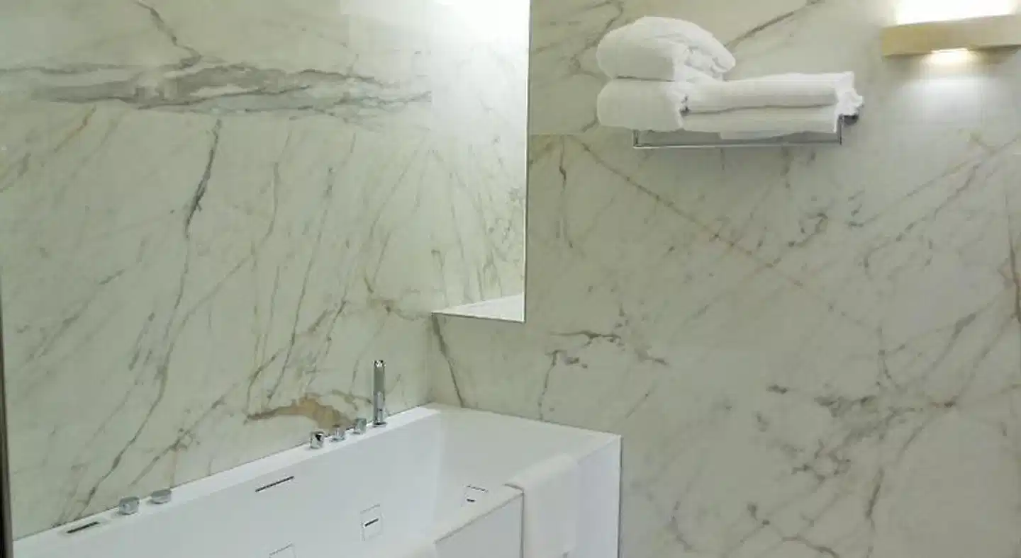 Hotel Marechiaro BATHROOM
