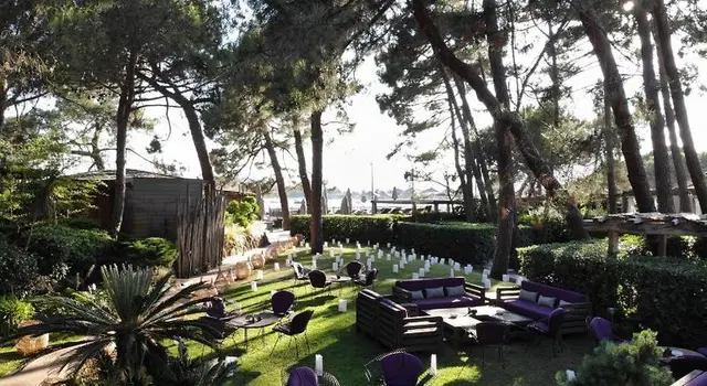 Grand Hotel Cala Rossa Garten