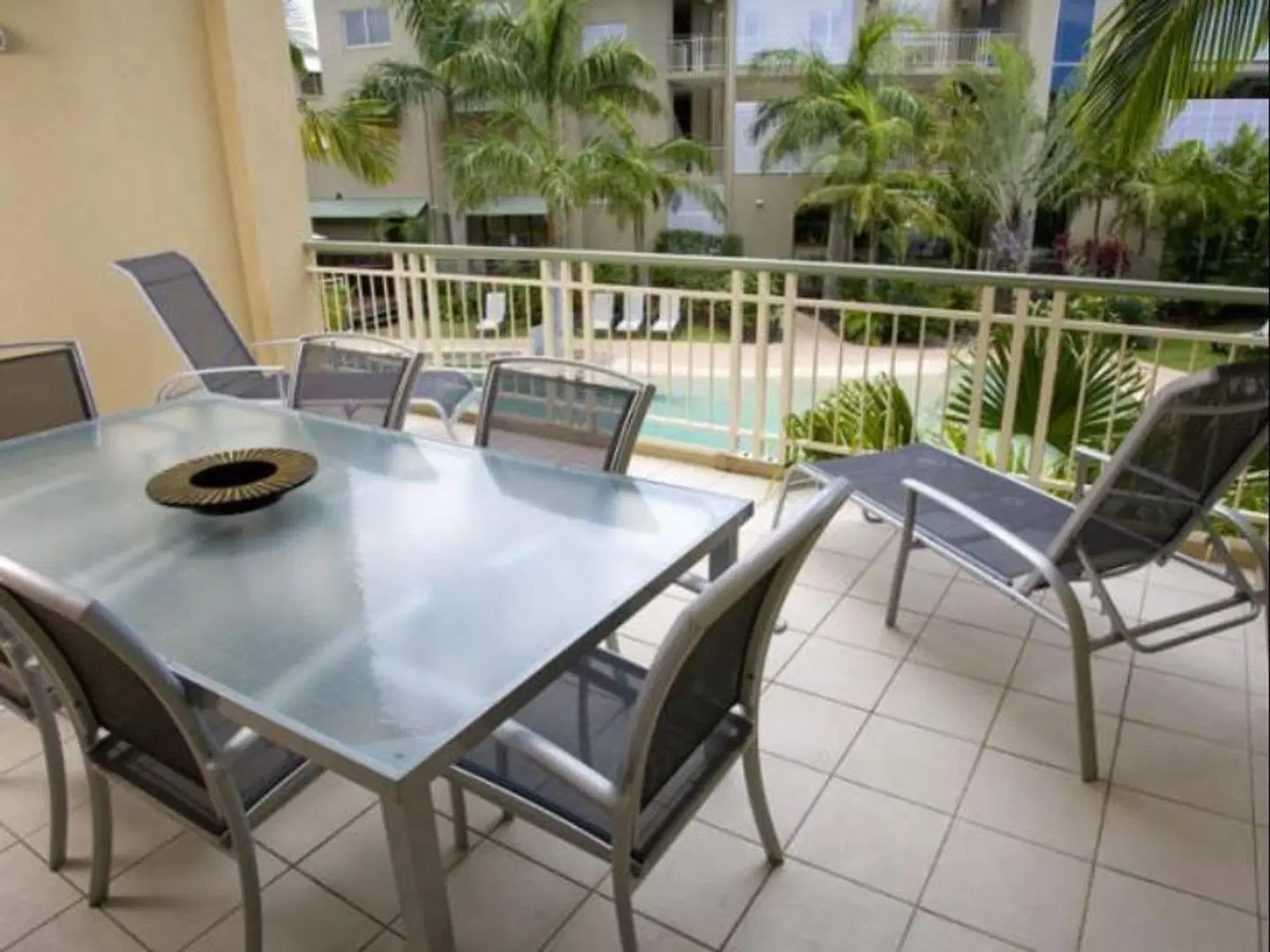 Colonial Resort Noosa TERRACE