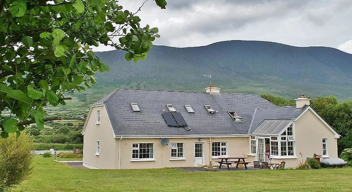 Strand's End House EXTERIOR