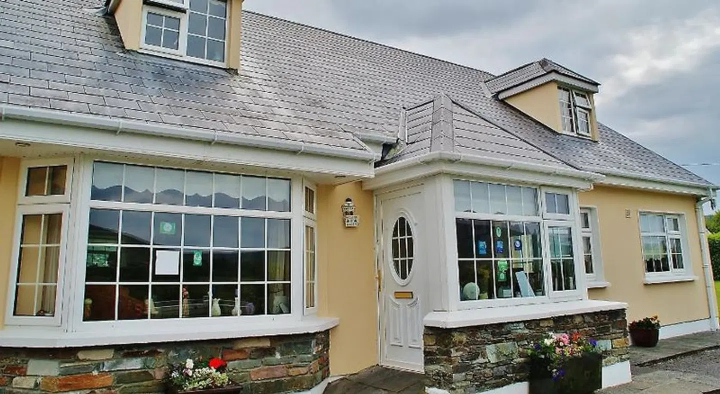 Strand's End House EXTERIOR