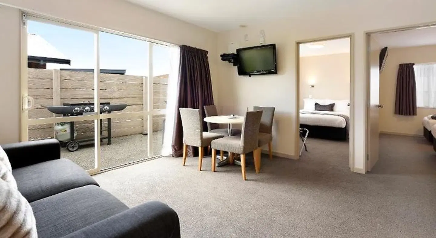 171 On High Motel ROOM_EXAMPLE