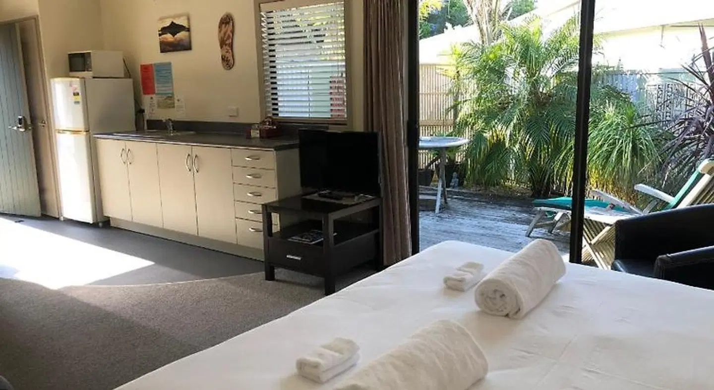 Tairua Shores Motel BATHROOM