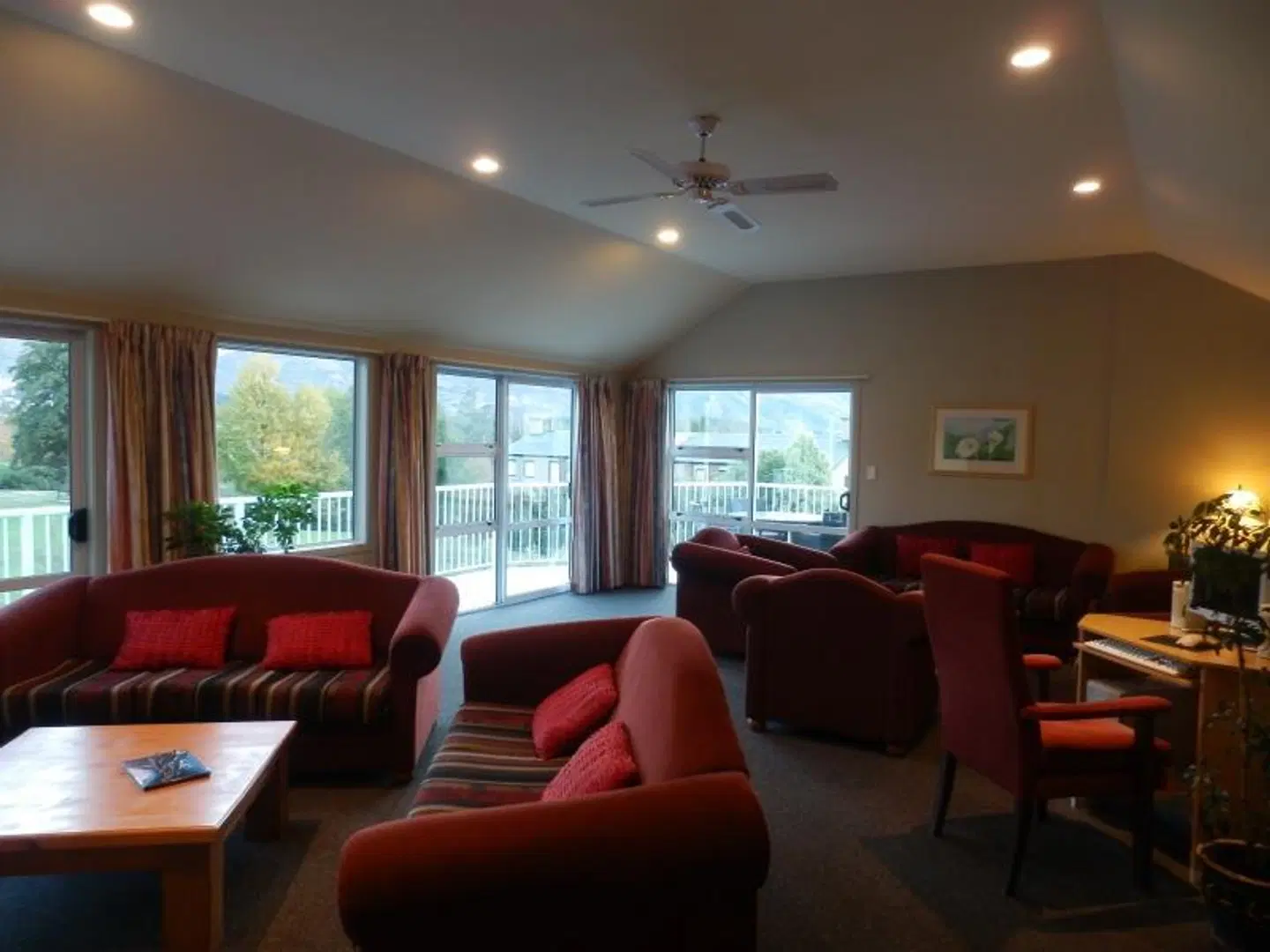 Lake Wanaka Lodge LOUNGE_LOBBY