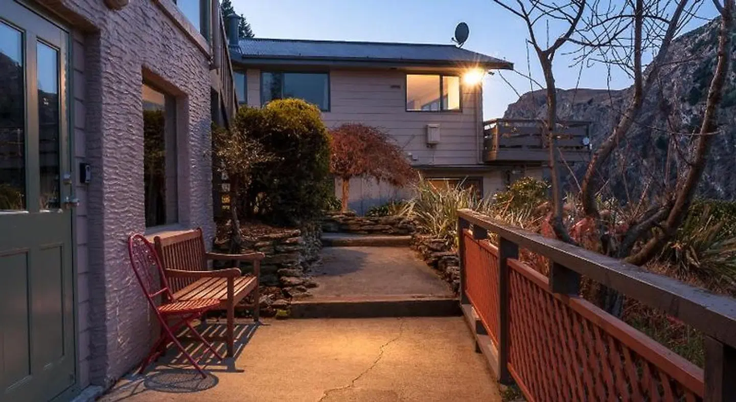 Coronet View Bed & Breakfast and Apartments Queenstown TERRACE