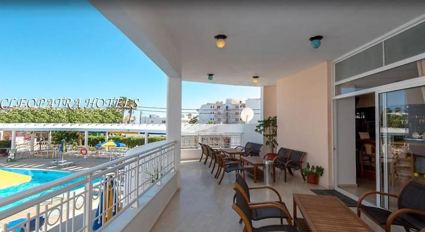 Cleopatra Kris Mari RESTAURANT