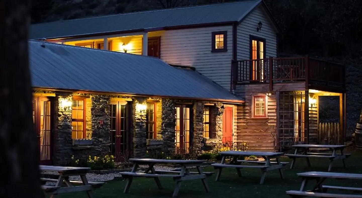 Cardrona Hotel EXTERIOR