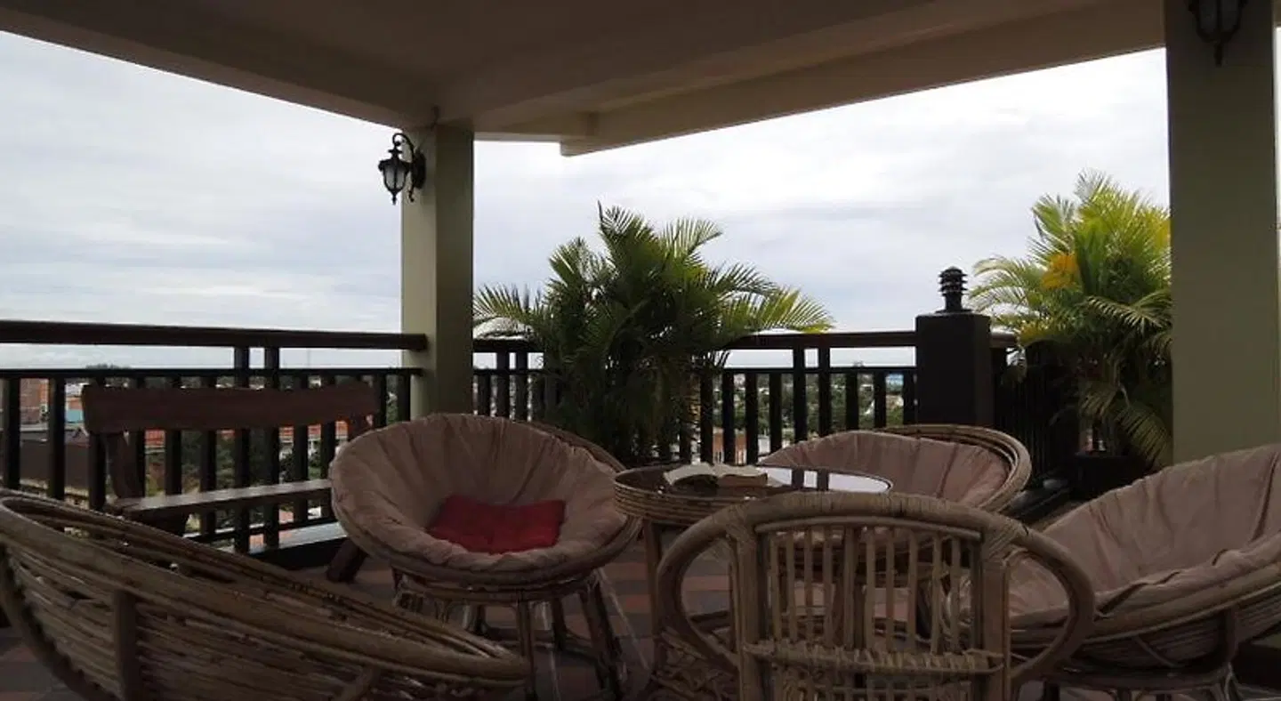 Seng Hout Hotel TERRACE