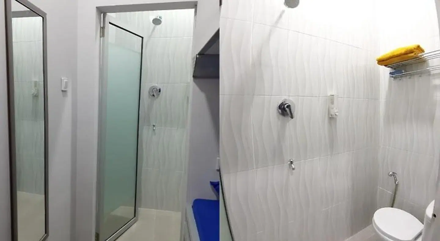 Budi House & Food Station BATHROOM