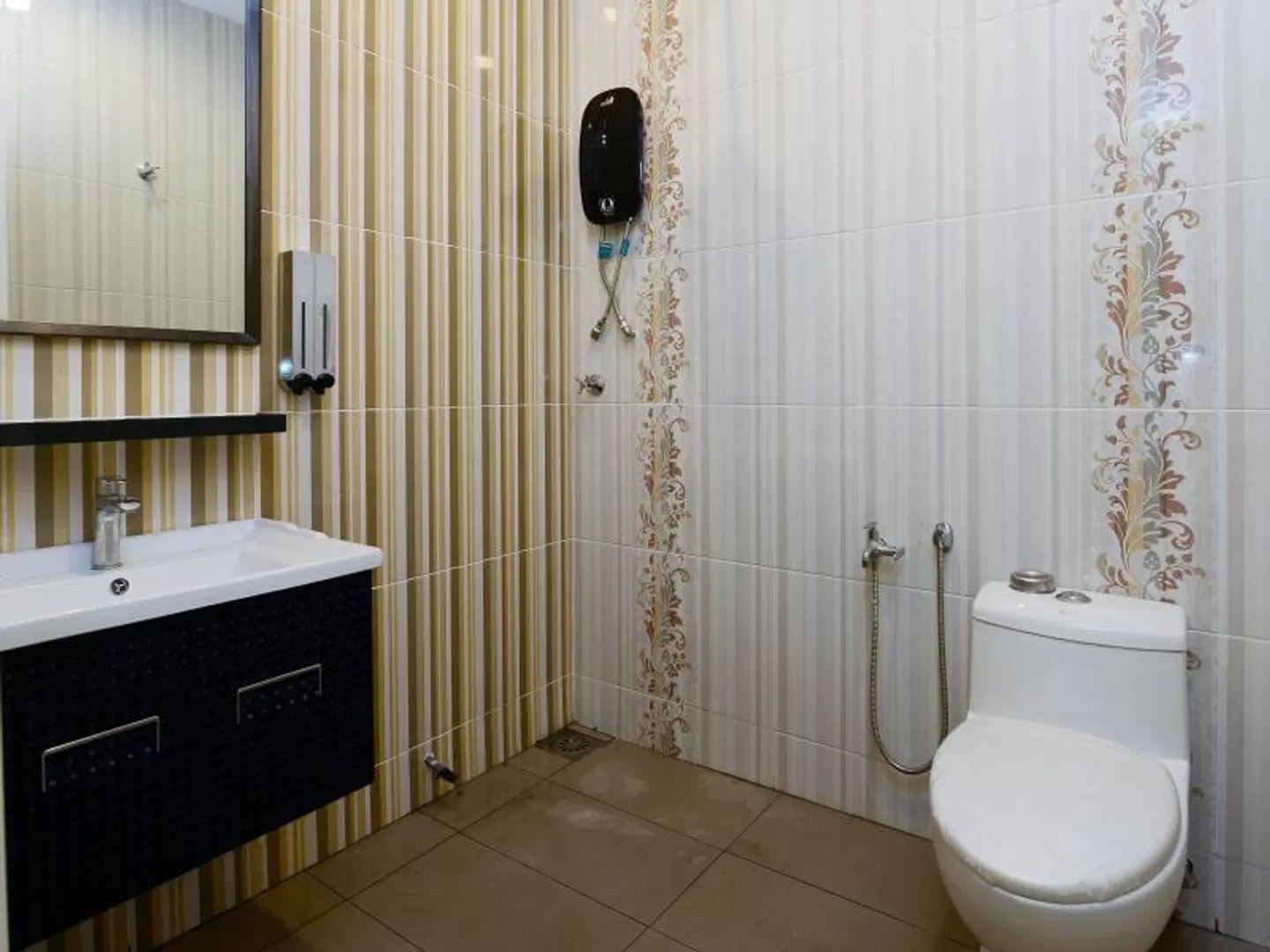 Hotel de Art @ Section 19 BATHROOM