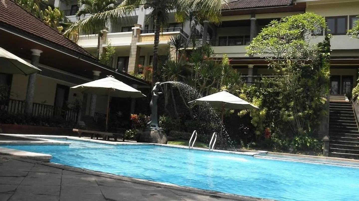 The Oxalis Regency Hotel OUTDOOR_POOL