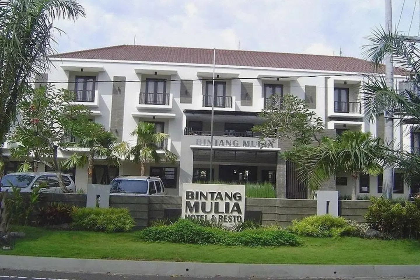 Bintang Mulia Hotel & Resto EXTERIOR