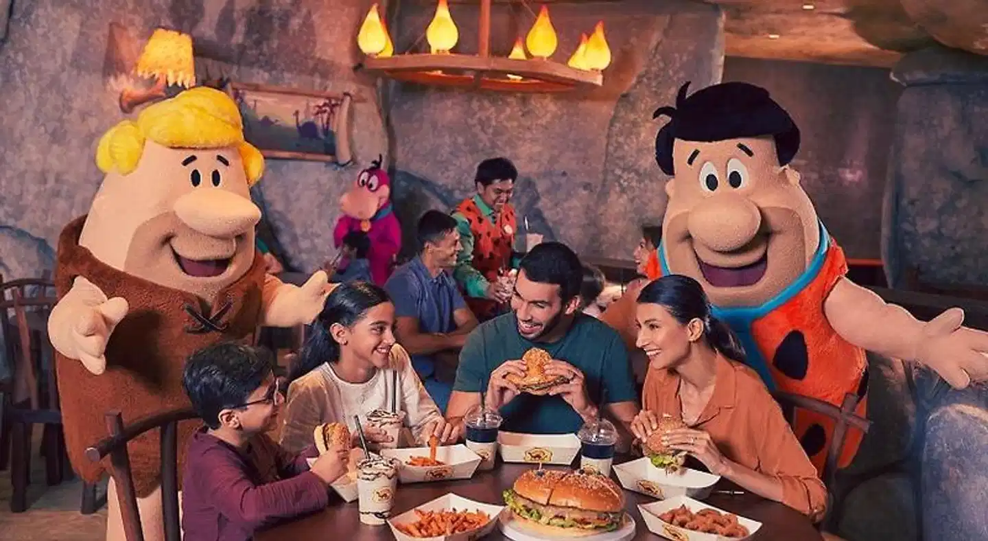 Yas Island Rotana Personen