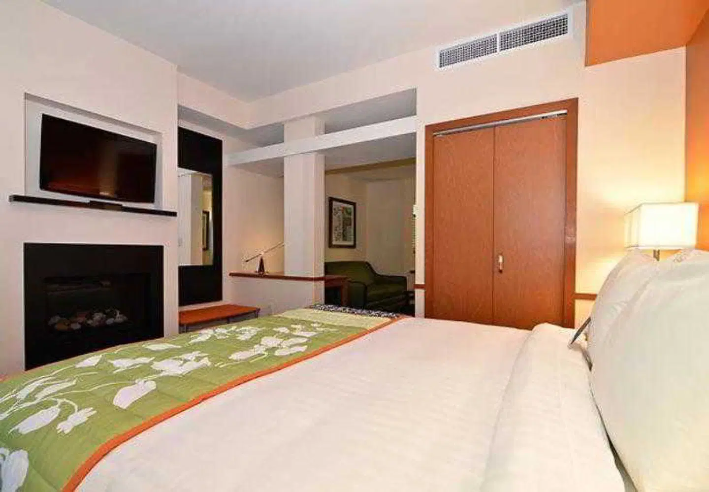 Fairfield Inn & Suites by Marriott Santa Cruz - Capitola ROOM_EXAMPLE