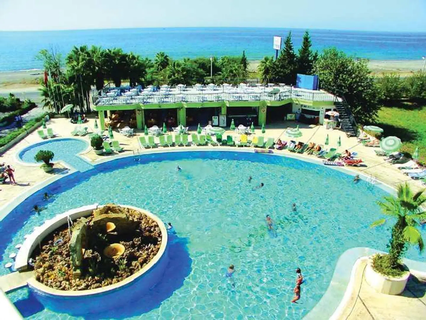 Sunshine Hotel OUTDOOR_POOL