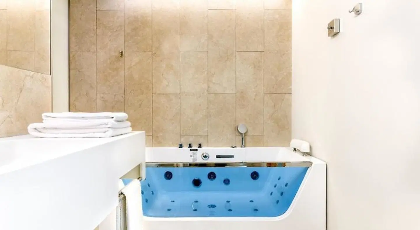 Metropol Spa Hotel Badezimmer