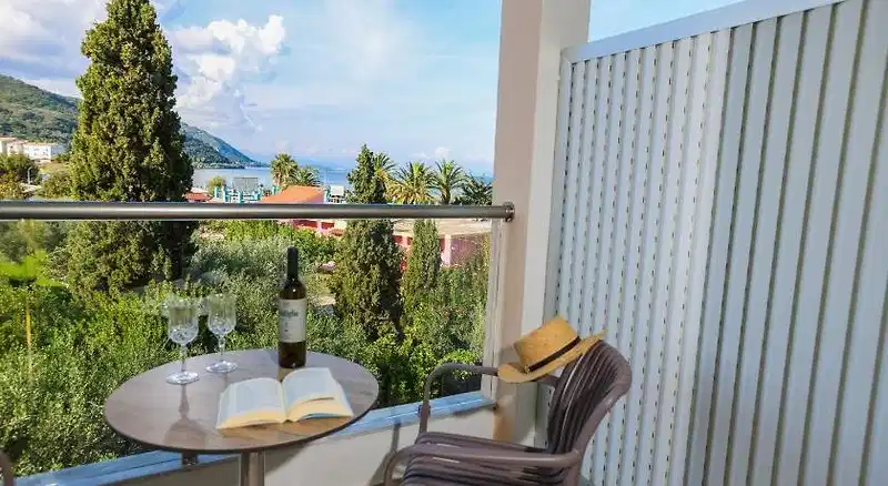 Three Stars Beach Hotel – Hotelfoto