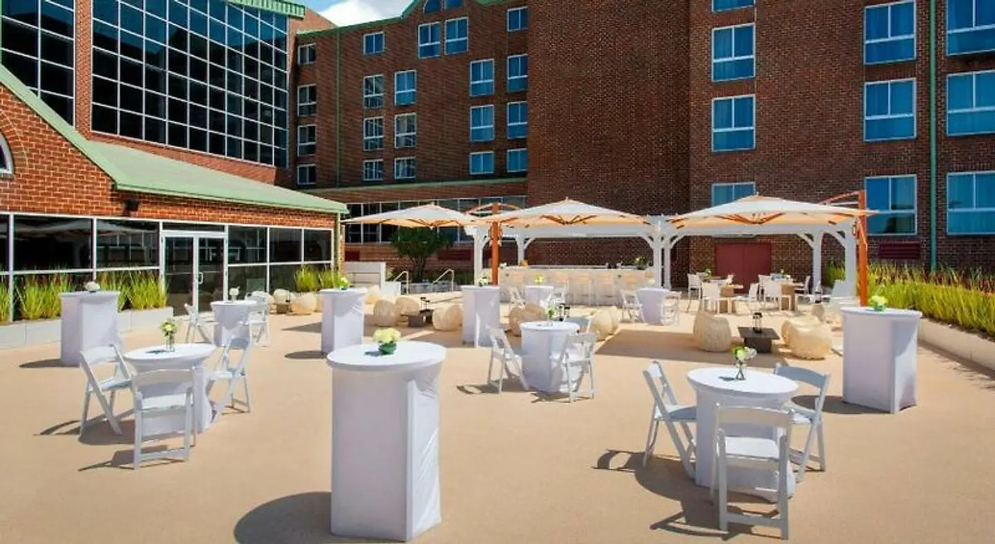 Newport Marriott Terrasse