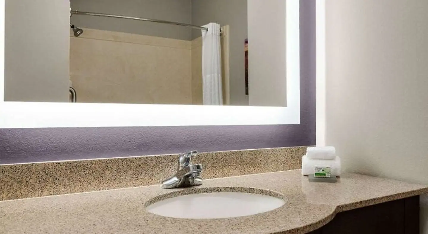 La Quinta Inn & Suites by Wyndham Dumas LOUNGE_LOBBY