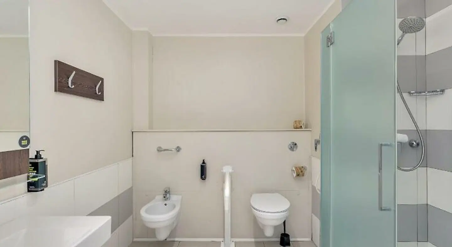 B&B Hotel Cremona Badezimmer