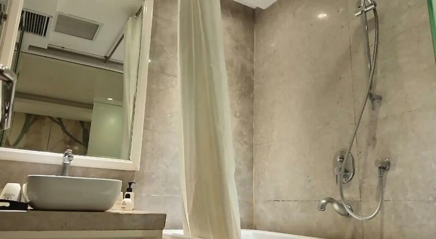 Golden Silk Boutique Hotel Badezimmer