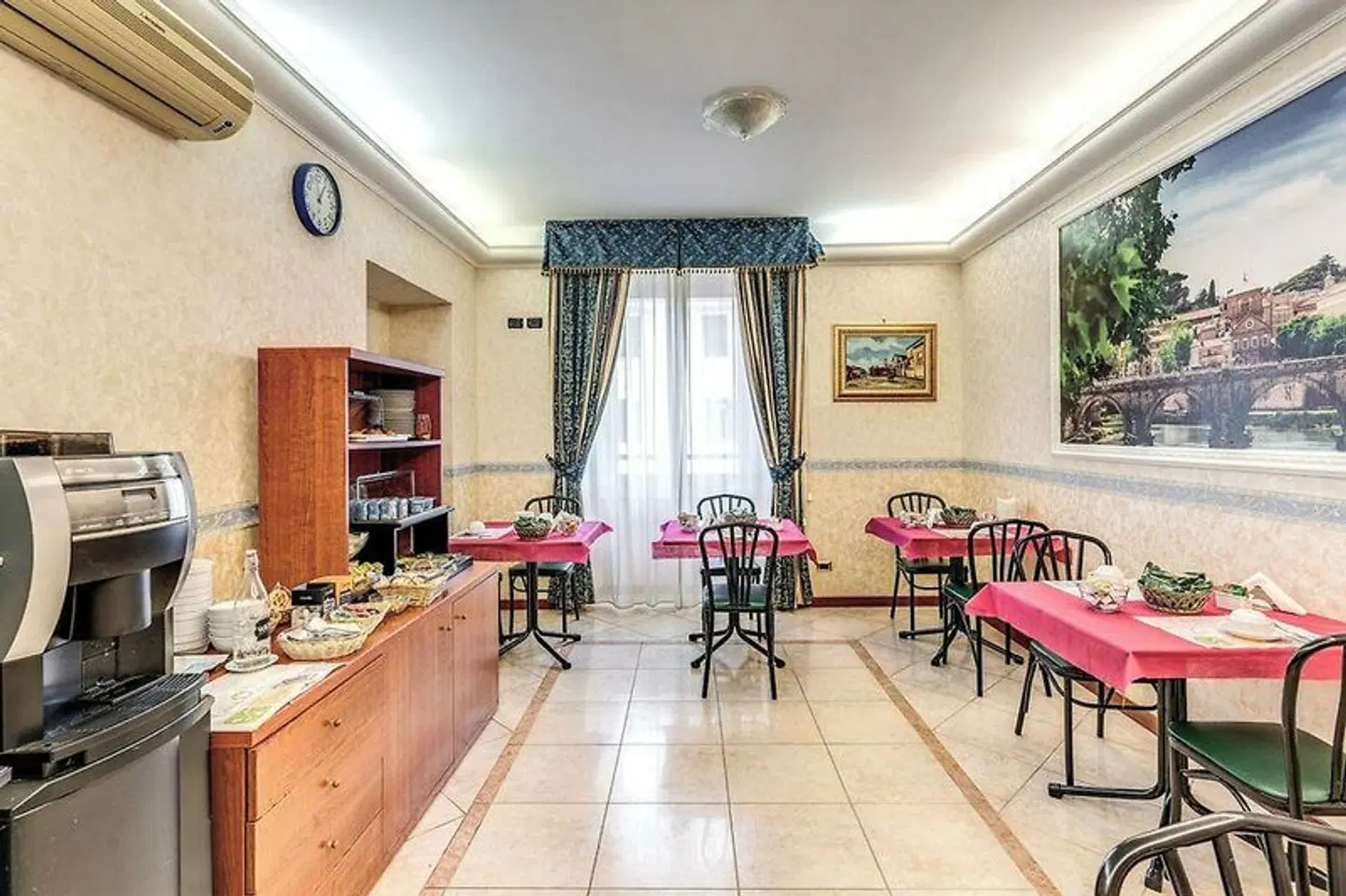 Orlanda ROOM_EXAMPLE