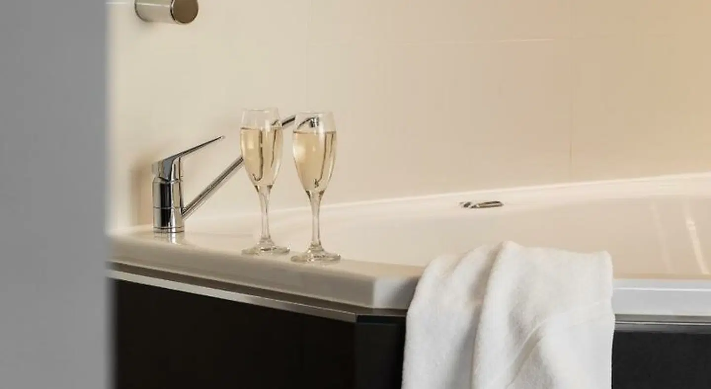 The Old Woolstore Apartment Hotel Badezimmer