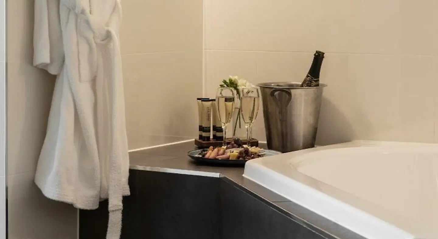 The Old Woolstore Apartment Hotel ROOM_EXAMPLE