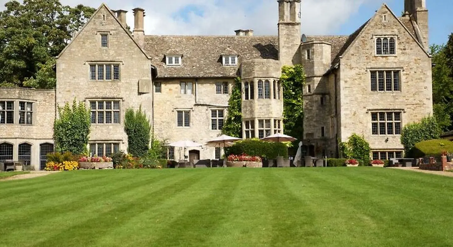 Stonehouse Court EXTERIOR