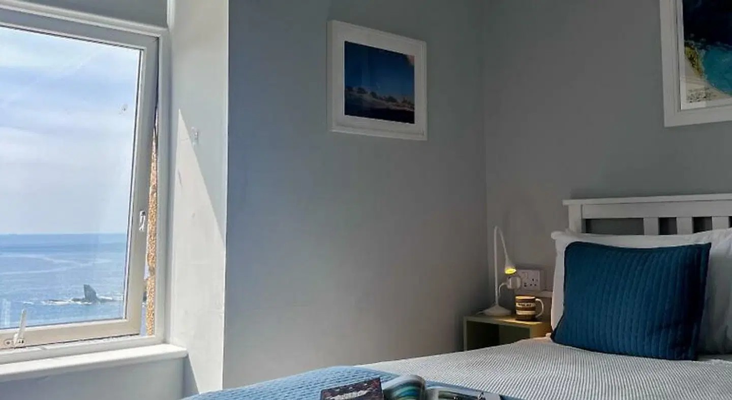 Housel Bay ROOM_EXAMPLE