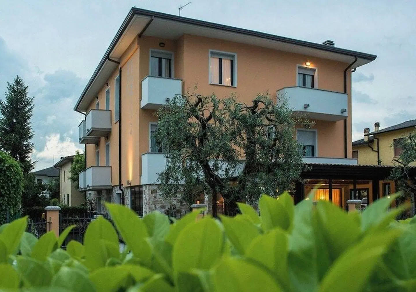 Hotel Fiordaliso EXTERIOR