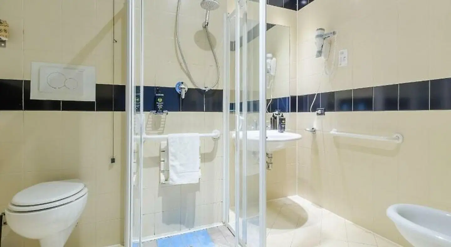 Hotel B&B Ravenna Badezimmer