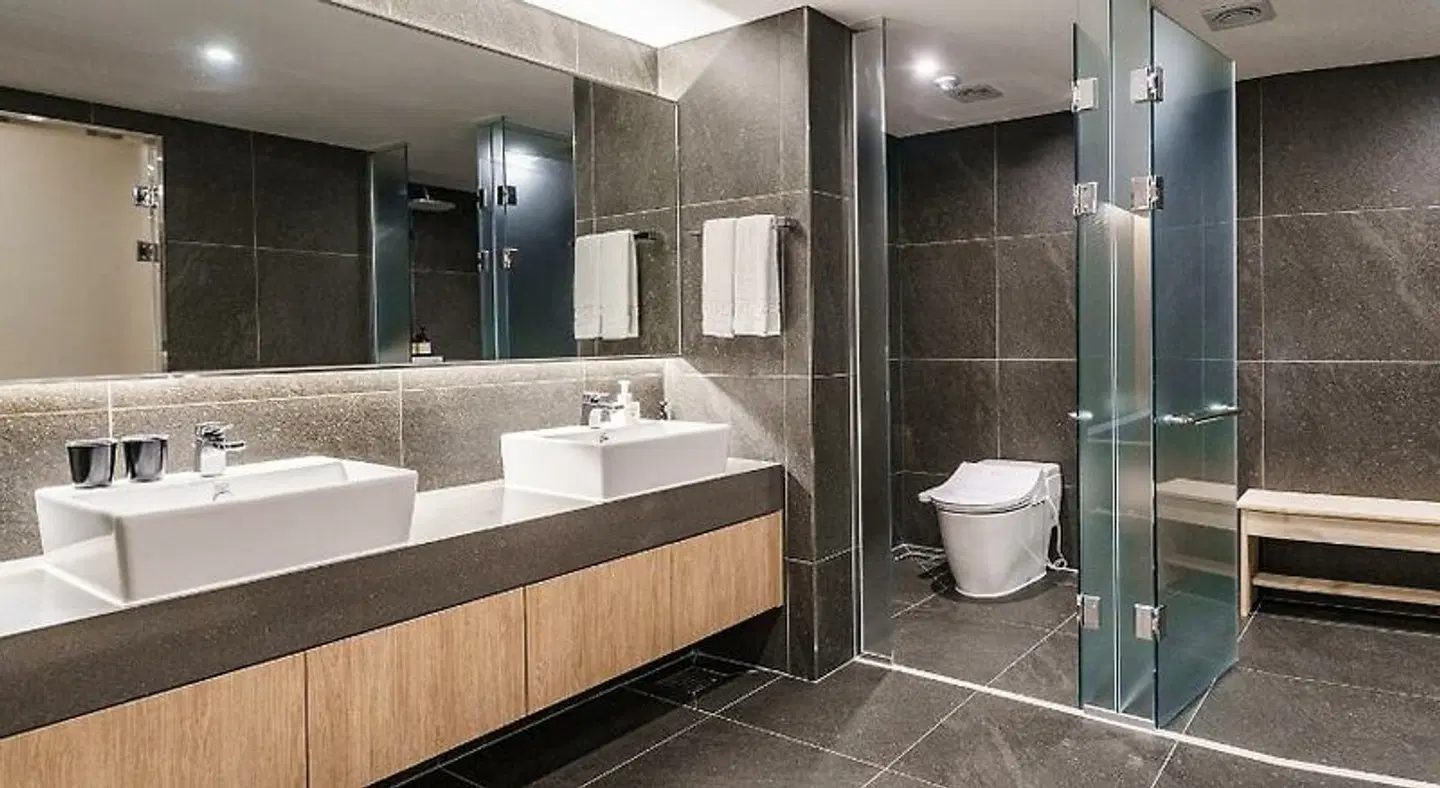 Hotel Forêt The Spa Badezimmer