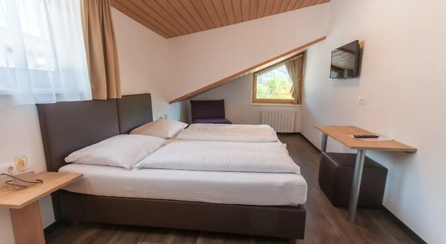 Pension Max ROOM_EXAMPLE