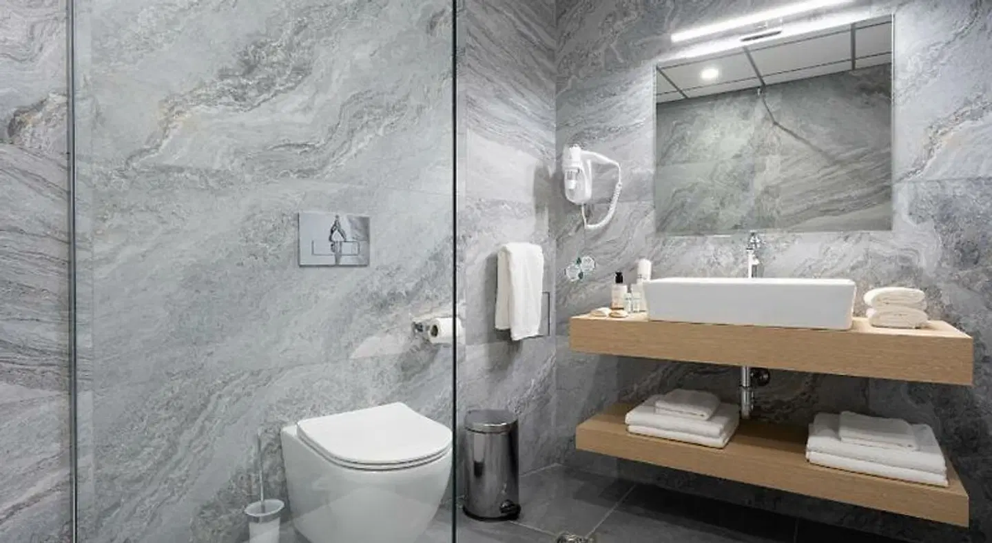 Jasmin Hotel Badezimmer
