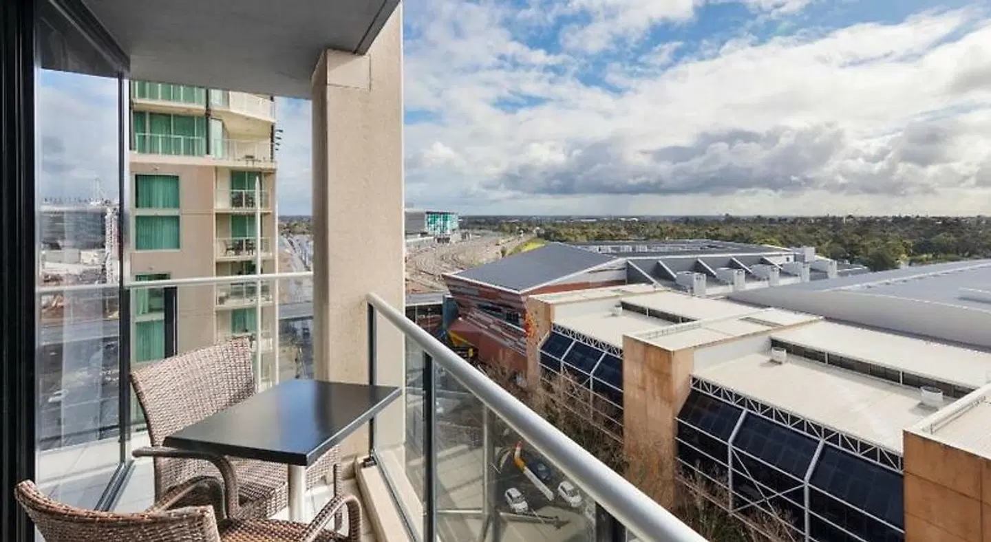 Oaks Adelaide Horizons Suites Terrasse