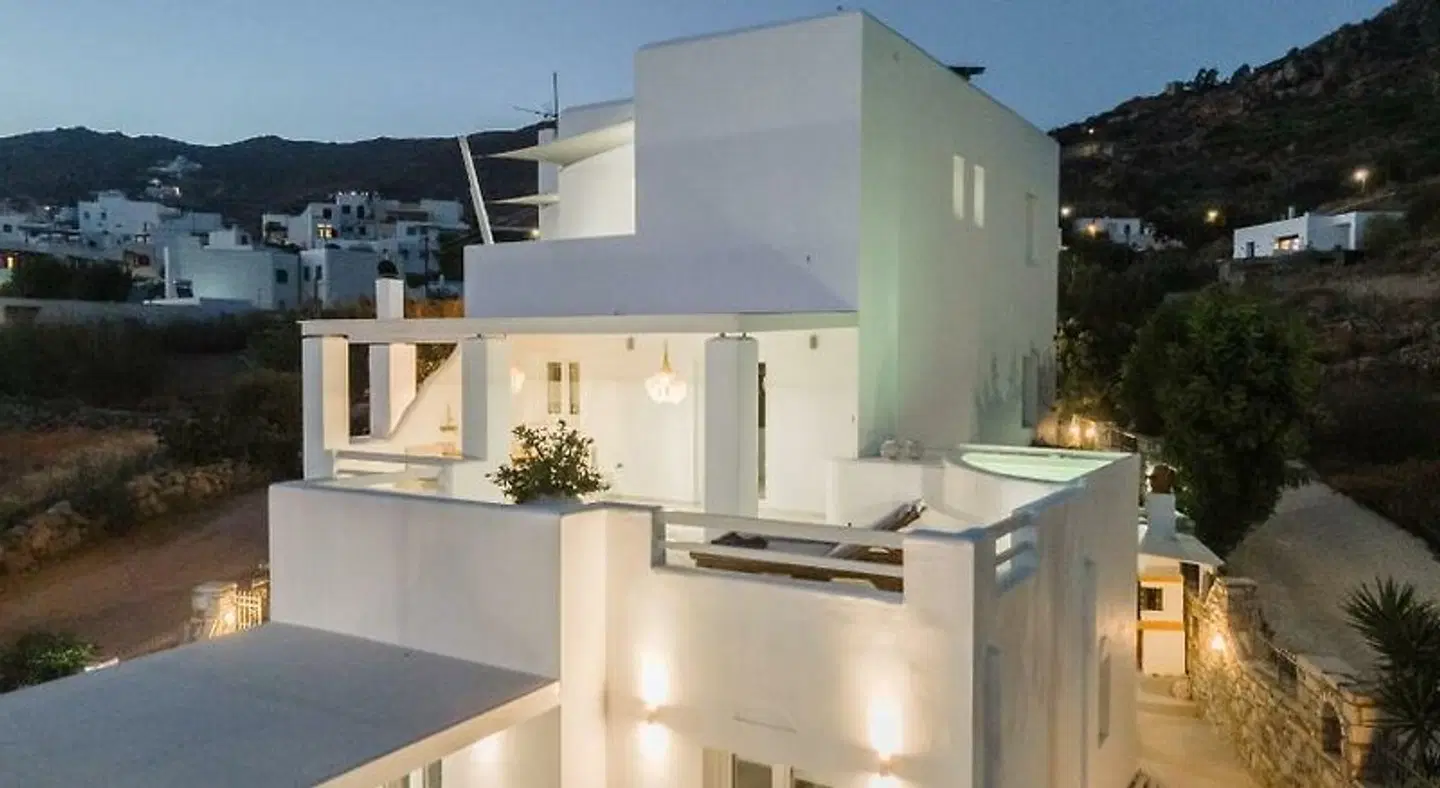 Aeolos Luxury Villas & Suites EXTERIOR