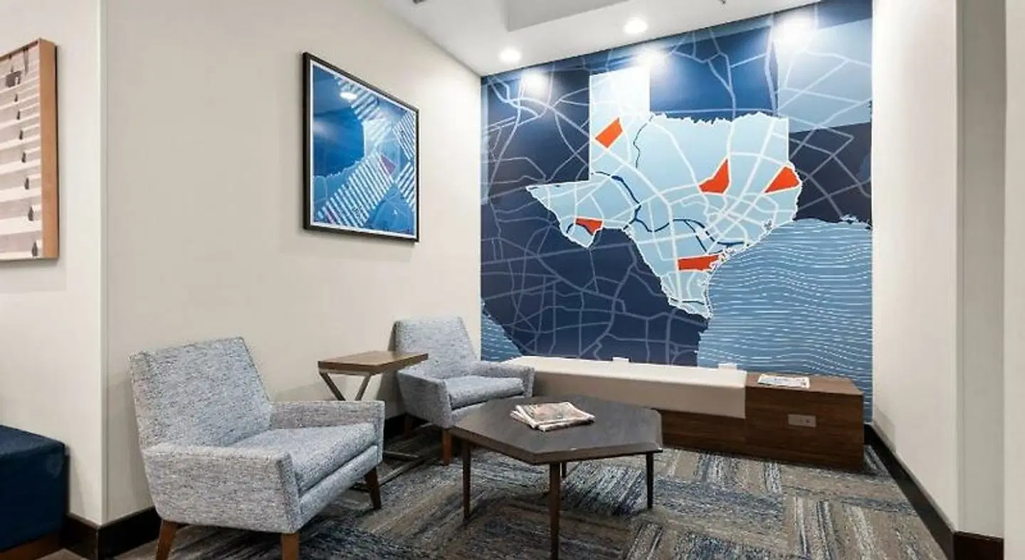 Holiday Inn Express & Suites Austin NW - Arboretum Area by IHG Bar
