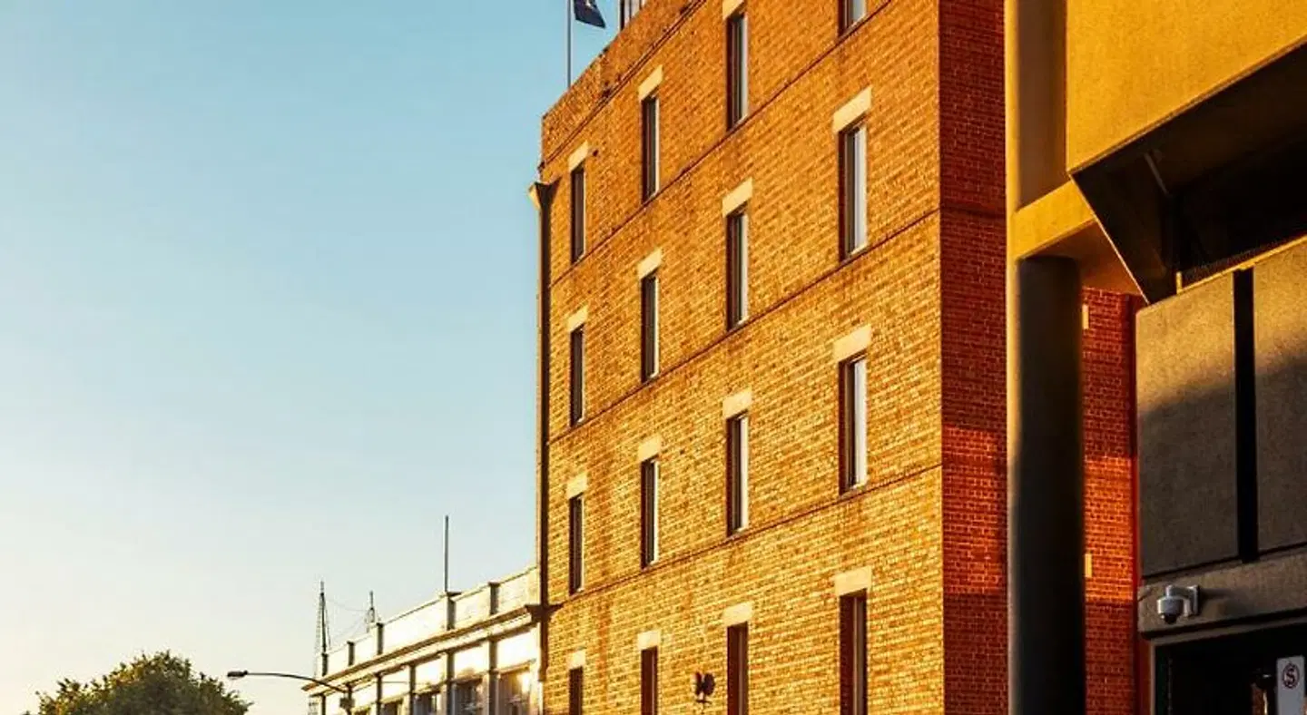 Quest Waterfront EXTERIOR