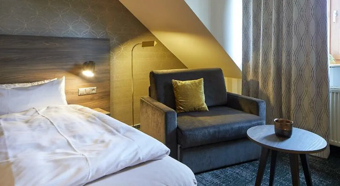 Stumpf ROOM_EXAMPLE