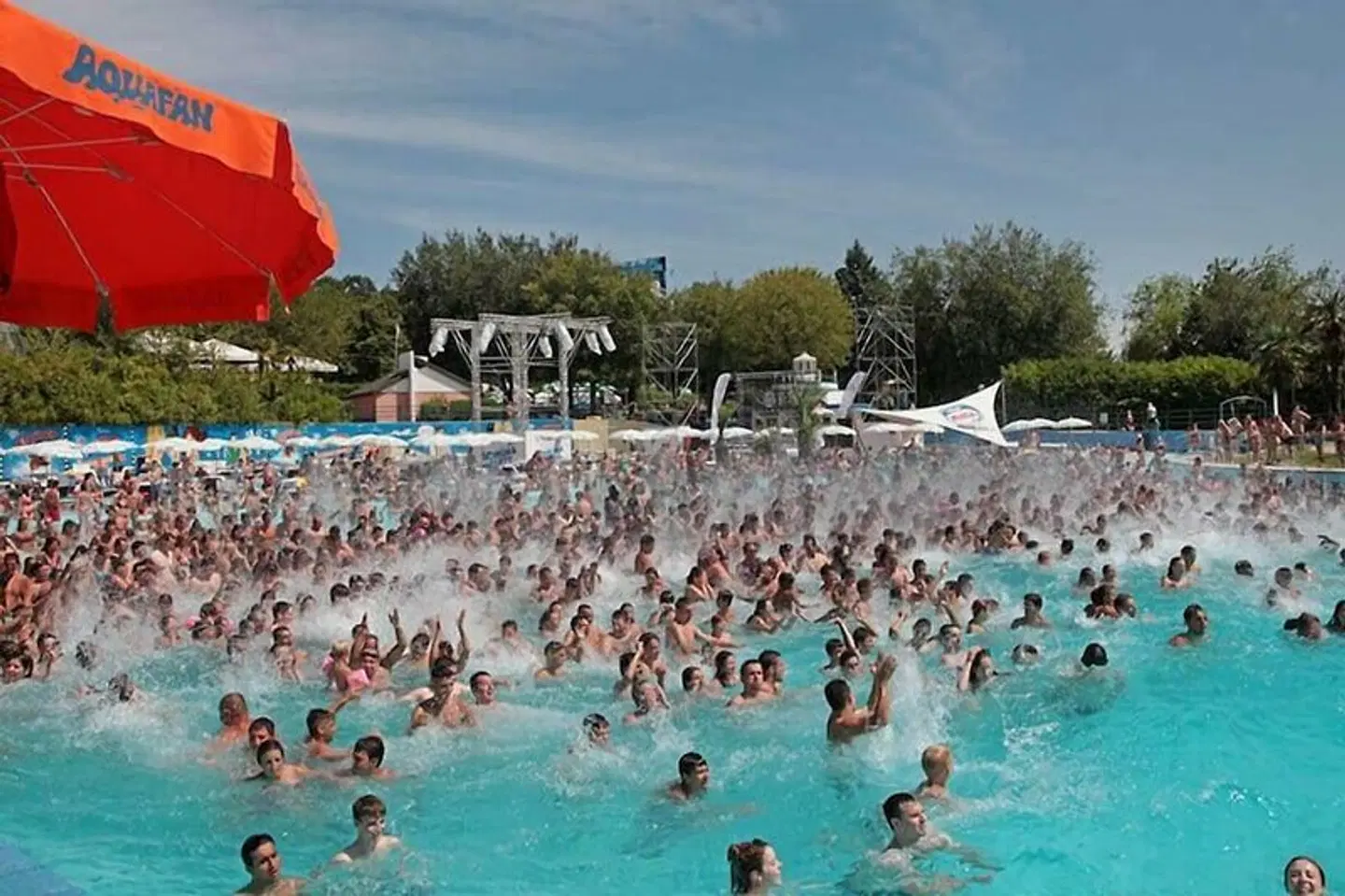Hotel Polo OUTDOOR_POOL