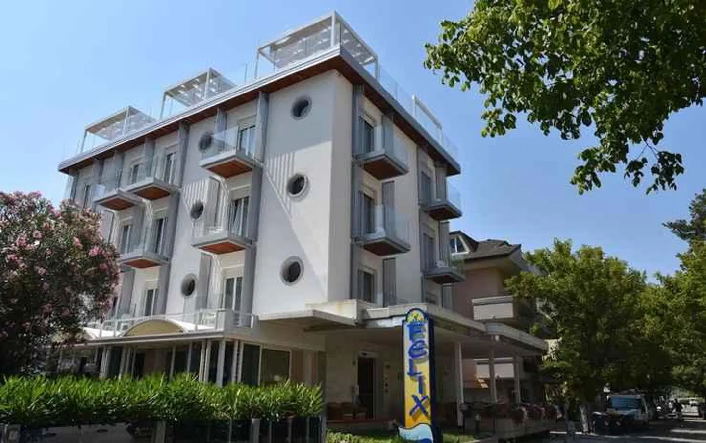 Hotel Felix EXTERIOR