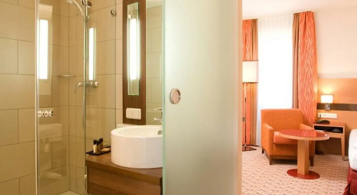 TaunusTagungsHotel Badezimmer