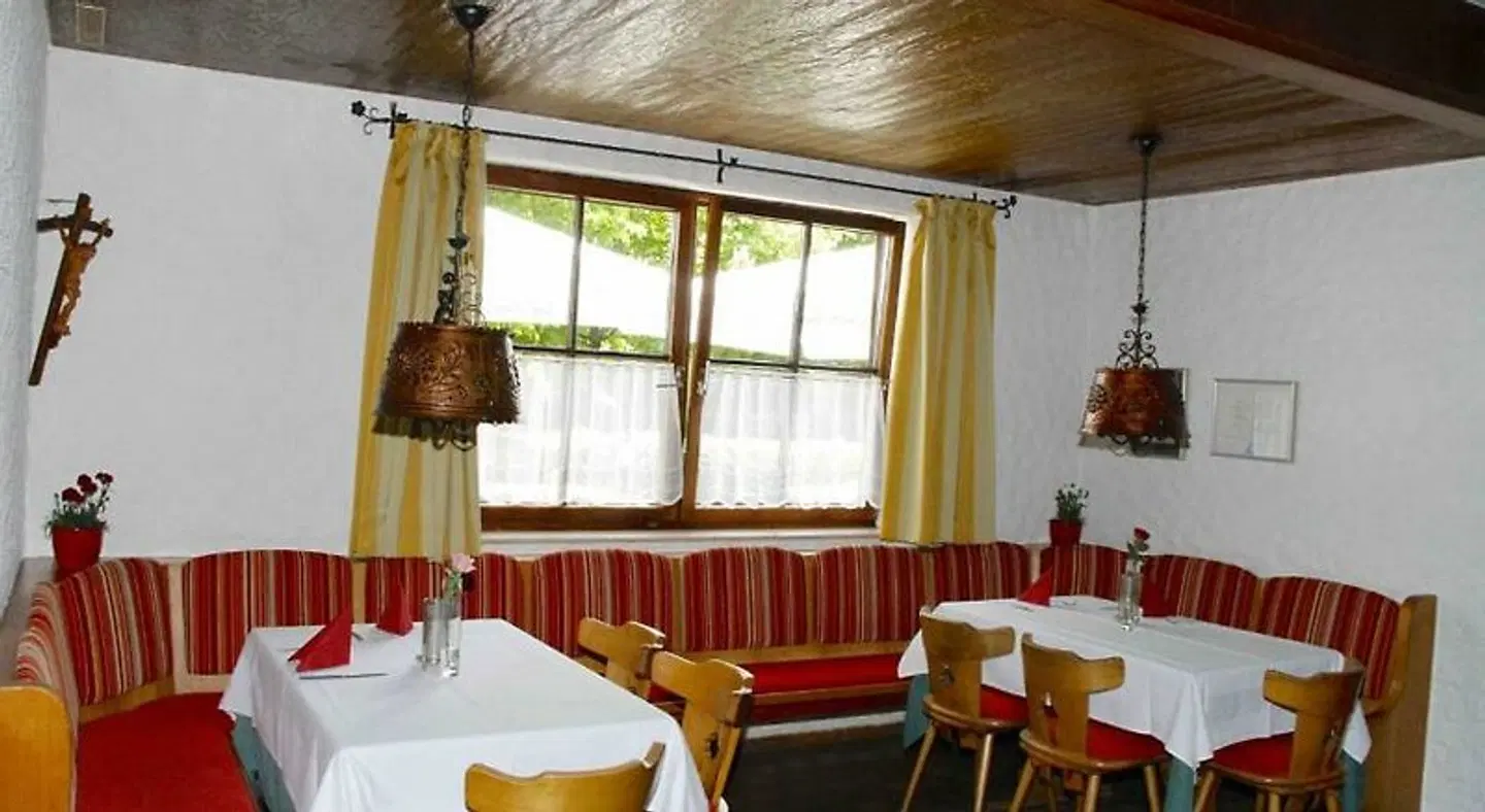 Hiemer ROOM_EXAMPLE