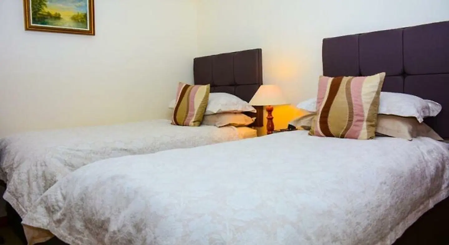 Clarke Cottage Guest House ROOM_EXAMPLE