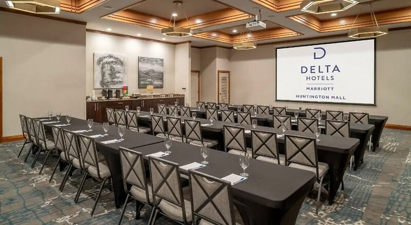 Delta Hotels by Marriott Huntington Mall Konferenz