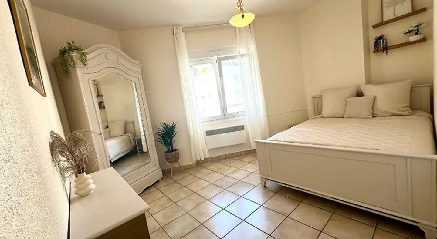 Reims Sherpa Guest House ROOM_EXAMPLE