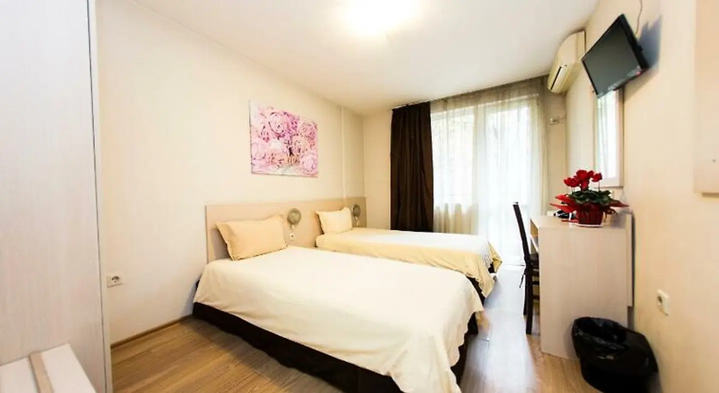 Madrid Hotel ROOM_EXAMPLE