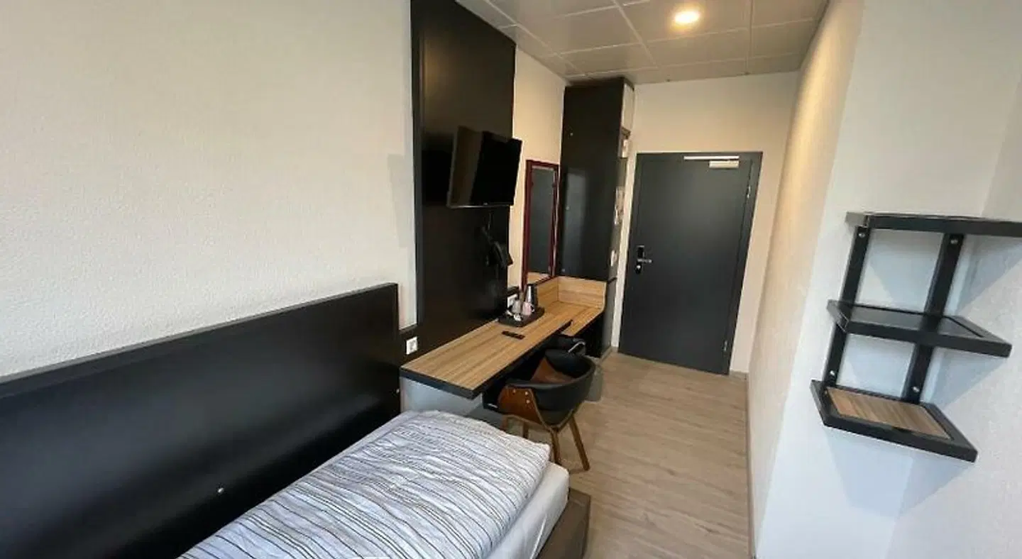 Yebs Hotel ROOM_EXAMPLE